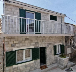 Villa Tri sulara